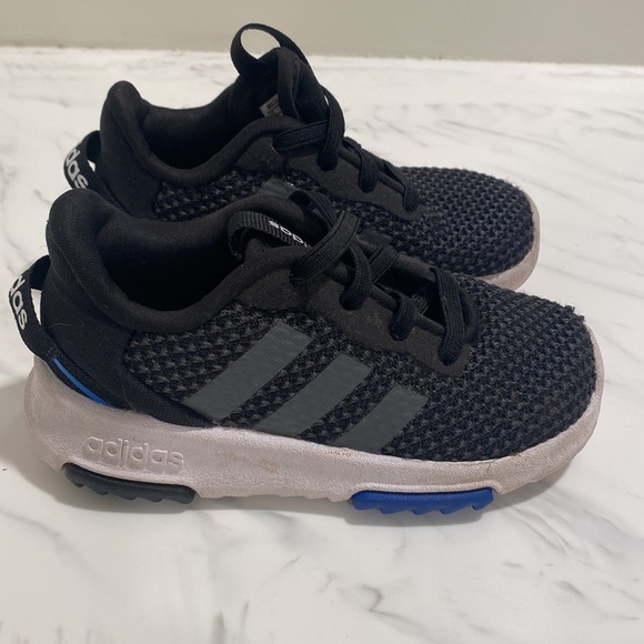 Toddler Adidas Black and White Toddler Slip On Sneakers. Size 6 - Picture 2 of 5